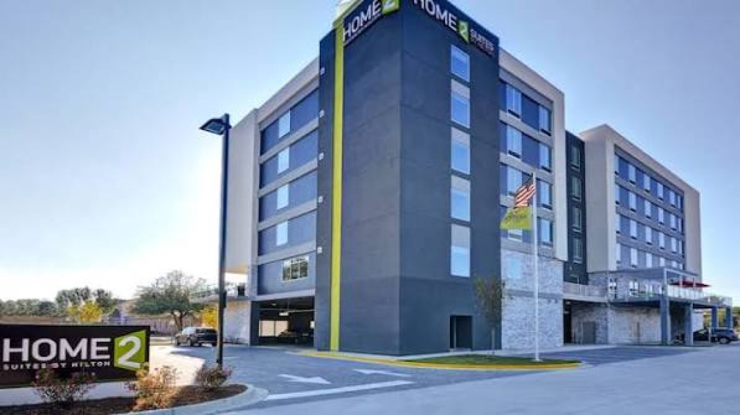 Home2 Suites Savannah Midtown