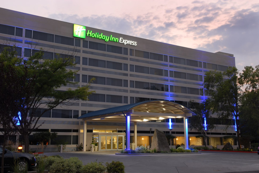 Holiday Inn Express University Area
